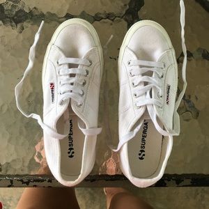 Women’s Superga